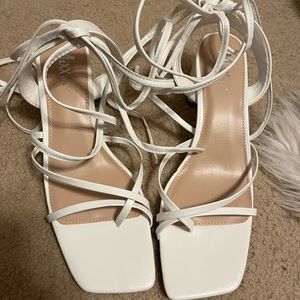 Mixx Shuz white strappy heel - Size 10